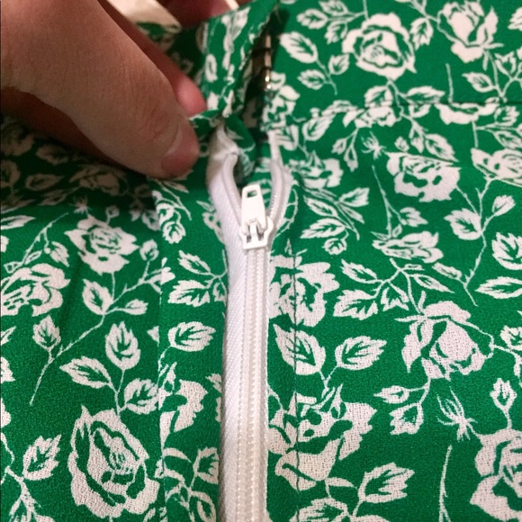 👓Matching springtime blouse & skirt - Picture 4 of 4